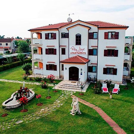 Villa Linet Funtana Bagian luar foto