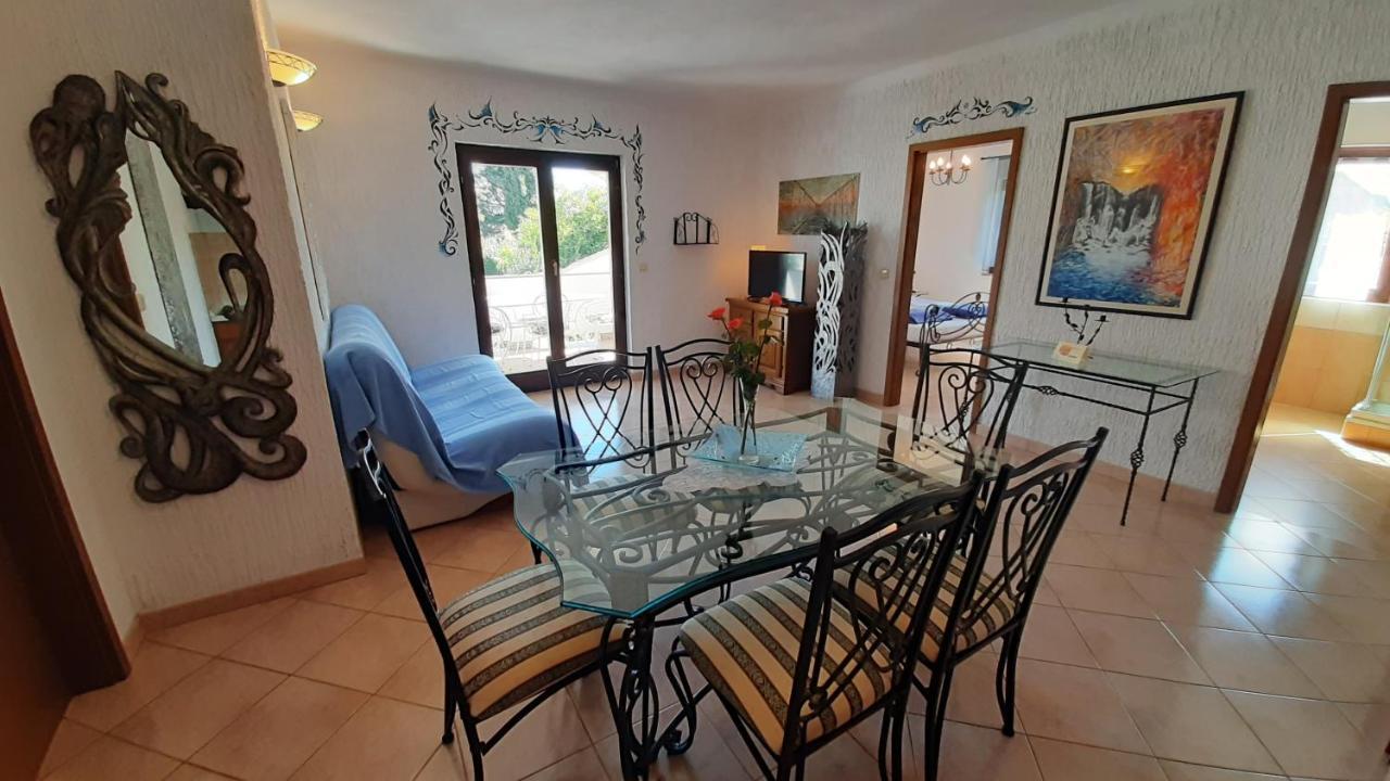 Villa Linet Funtana Bagian luar foto