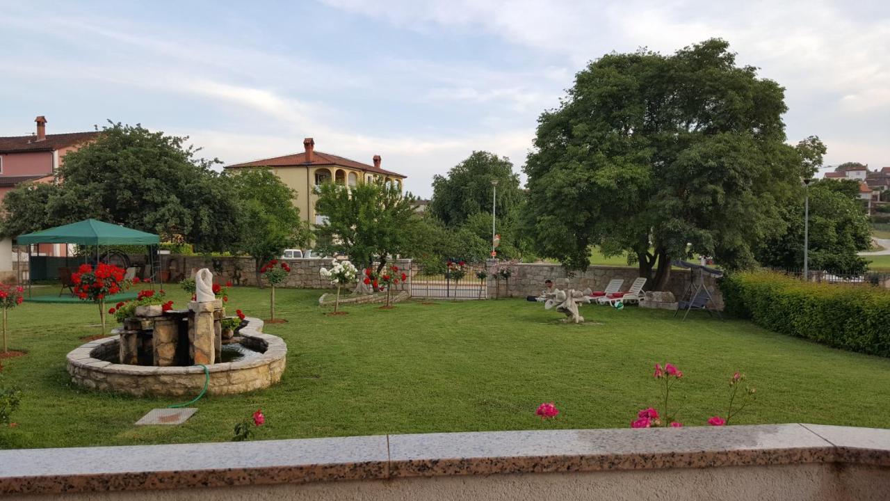 Villa Linet Funtana Bagian luar foto