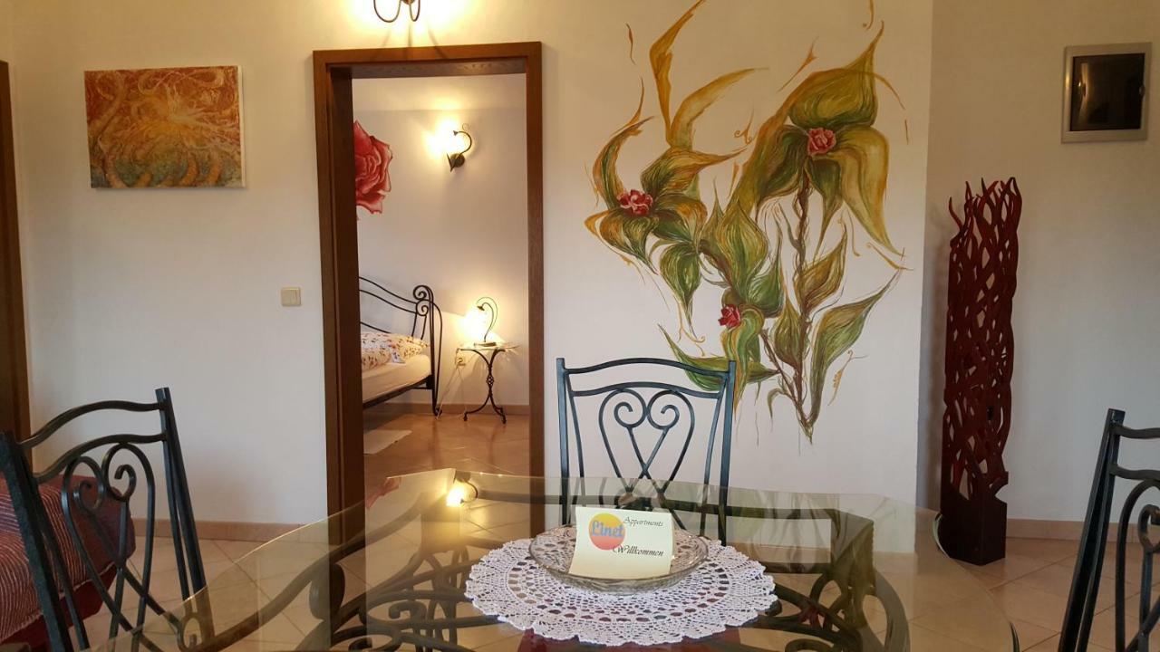 Villa Linet Funtana Bagian luar foto
