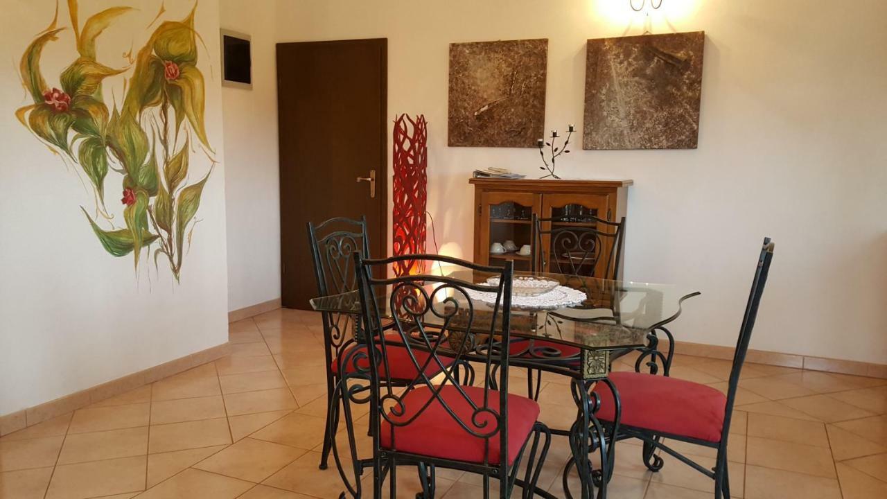 Villa Linet Funtana Bagian luar foto